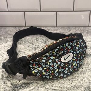 Nike Floral Print Belt Bag Fanny Pack Hip Bum Bag Black Multicolor‎